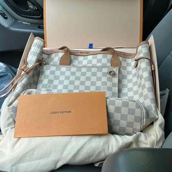 Louis Vuitton Never-full monogram bag, box, duster bag,and wallet. - Picture 2 of 3